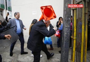 El expadre de la patria fujimorista, Carlos Tubino, cosecha lo que ha sembrado | VIDEO El expadre de la patria fujimorista, Carlos Tubino, cosecha lo que ha sembrado | VIDEO