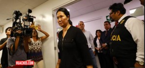 La autodenominada "perseguida política" de nuevo entre los barrotes de un oscuro y húmedo calabozo La autodenominada "perseguida política" de nuevo entre los barrotes de un oscuro y húmedo calabozo