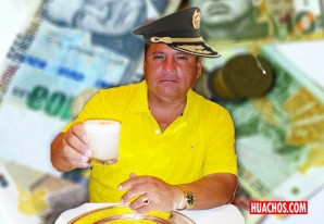 Fiscal pide investigar a un rico comandante PNP que le gusta mucho la plata Fiscal pide investigar a un rico comandante PNP que le gusta mucho la plata