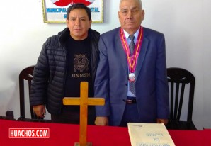 Regidor Jacinto Quispe denuncia a la alcaldesa de Huachos René Díaz V. Regidor Jacinto Quispe denuncia a la alcaldesa de Huachos René Díaz V.
