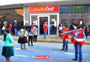 Más del 90% de familias usuarias de Juntos ya cobraron el Bono Universal Familiar Más del 90% de familias usuarias de Juntos ya cobraron el Bono Universal Familiar