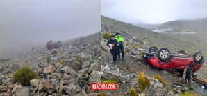 Un carro con una familia entera se desbarranca en el distrito de Arma, Castrovirreyna Un carro con una familia entera se desbarranca en el distrito de Arma, Castrovirreyna