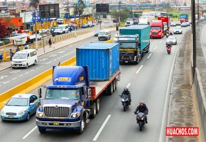 Choferes de transporte de carga y mercancías no necesitan pase laboral durante la prestación del servicio Choferes de transporte de carga y mercancías no necesitan pase laboral durante la prestación del servicio