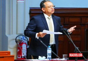 Ya es cerca de medianoche para el escurridizo excontralor Edgar Alarcón Ya es cerca de medianoche para el escurridizo excontralor Edgar Alarcón