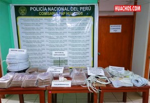 Policía detiene a 4 pichutinos con material explosivo para minería ilegal Policía detiene a 4 pichutinos con material explosivo para minería ilegal
