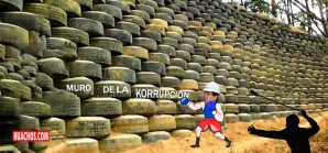 Los corruptos saben que el pobre Contralor tiene solo sus puños para combatirles Los corruptos saben que el pobre Contralor tiene solo sus puños para combatirles