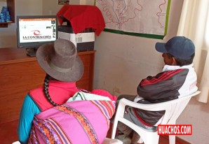 Ciudadanos de Huaytará ya perdieron el miedo, ahora denuncian abiertamente a los mafiosos Ciudadanos de Huaytará ya perdieron el miedo, ahora denuncian abiertamente a los mafiosos