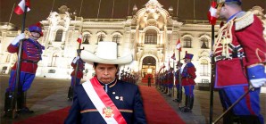 El exprofe sindicalista, ahora presidente del Perú, da su brazo a torcer El exprofe sindicalista, ahora presidente del Perú, da su brazo a torcer