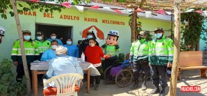 Efectivos de la Comisaría de Huachos le dan "una manito" a Casa Hogar la Melchorita Efectivos de la Comisaría de Huachos le dan "una manito" a Casa Hogar la Melchorita