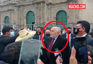 Baño de impopularidad de Jorge Montoya en Cajamarca | VIDEO Baño de impopularidad de Jorge Montoya en Cajamarca | VIDEO