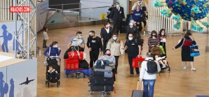 Israel cierra sus puertas a los viajeros extranjeros ante la propagación del Ómicron Israel cierra sus puertas a los viajeros extranjeros ante la propagación del Ómicron
