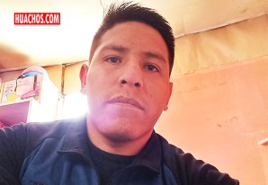 Tombo abusivo, de un puñetazo le rompe el postizo a un parroquiano Tombo abusivo, de un puñetazo le rompe el postizo a un parroquiano