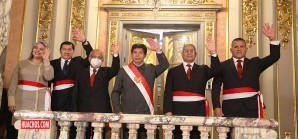 Pedro Castillo tomó juramento de 4 nuevos ministros de Estado | VIDEO Pedro Castillo tomó juramento de 4 nuevos ministros de Estado | VIDEO