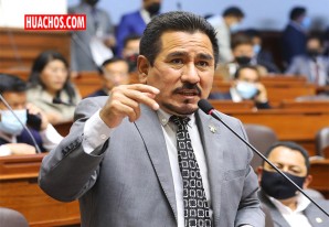 Congresista por Ica, Jorge Marticorena renuncia a Perú Libre Congresista por Ica, Jorge Marticorena renuncia a Perú Libre