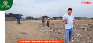 Don Fidencio, alcalde de Alto Larán-Chincha, dice que trabaja duro por su pueblo Don Fidencio, alcalde de Alto Larán-Chincha, dice que trabaja duro por su pueblo