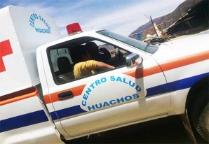 La ambulancia estaba malograda y necesitaba un buena reparación La ambulancia estaba malograda y necesitaba un buena reparación