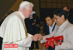 Antonio, el trujillano, es el que le hacía los zapatos rojos a Benedicto XVI | VIDEO Antonio, el trujillano, es el que le hacía los zapatos rojos a Benedicto XVI | VIDEO