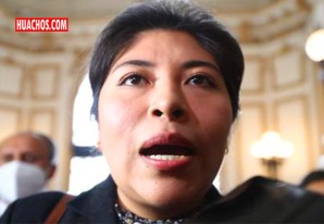 Betssy Chávez Chino declaró ante Fiscalía el asunto de la casa que compró en Tacna Betssy Chávez Chino declaró ante Fiscalía el asunto de la casa que compró en Tacna