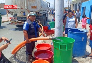Chincha Alta recibe sus tanquedas de agua para calmar la sed Chincha Alta recibe sus tanquedas de agua para calmar la sed