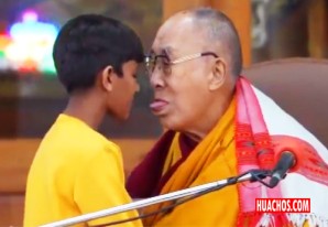 El dalái lama se disculpa tras pedir a un niño que "chupe su lengua" | VIDEO El dalái lama se disculpa tras pedir a un niño que "chupe su lengua" | VIDEO