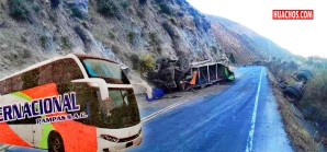 Trágico accidente carretera de Huaytará, mueren 10 pasajeros | VIDEO Trágico accidente carretera de Huaytará, mueren 10 pasajeros | VIDEO