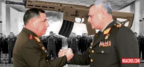 Generales que compraron 10.000 fusiles sin licitación asumen nuevas funciones Generales que compraron 10.000 fusiles sin licitación asumen nuevas funciones