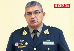 Gobierno da de baja al general Ángulo y nombra a Víctor Zanabria jefe de la PNP Gobierno da de baja al general Ángulo y nombra a Víctor Zanabria jefe de la PNP
