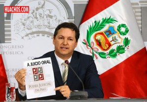 Poder Judicial declara procedente inicio de juicio oral contra Daniel Salaverry Poder Judicial declara procedente inicio de juicio oral contra Daniel Salaverry