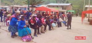 Activa labor social de los efectivos de la Comisaría Distrital de Huachos Activa labor social de los efectivos de la Comisaría Distrital de Huachos