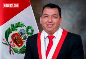 Congresista Darwin Espinoza utiliza recursos del Congreso para crear su partido propio | VIDEO Congresista Darwin Espinoza utiliza recursos del Congreso para crear su partido propio | VIDEO