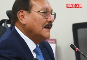 Walter Ortiz presenta su carta de renuncia al cargo de ministro del Interior Walter Ortiz presenta su carta de renuncia al cargo de ministro del Interior