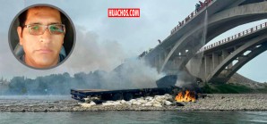 Trágico accidente de tránsito, tráiler cayó de un puente a la altura de Cañete | VIDEO Trágico accidente de tránsito, tráiler cayó de un puente a la altura de Cañete | VIDEO