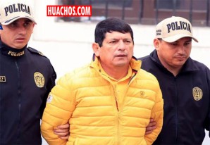 Presidente de la FPF, Agustín Lozano, fue detenido por las fuerzas del orden | VIDEO Presidente de la FPF, Agustín Lozano, fue detenido por las fuerzas del orden | VIDEO