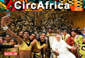 El poder de una sonrisa, artistas de CircAfrica en audiencia con el Papa | VIDEO El poder de una sonrisa, artistas de CircAfrica en audiencia con el Papa | VIDEO