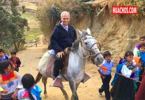 Un parroquino polaco le regala al Papa León XIV un caballo árabe de pura raza | VIDEO Un parroquino polaco le regala al Papa León XIV un caballo árabe de pura raza | VIDEO