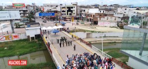 Ecuador impide paso por la frontera con el Perú a inmigrantes venezolanos y otros Ecuador impide paso por la frontera con el Perú a inmigrantes venezolanos y otros