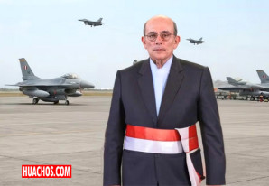 Hugo de Zela renuncia a la Cancillería por caso de aviones F-16 Hugo de Zela renuncia a la Cancillería por caso de aviones F-16