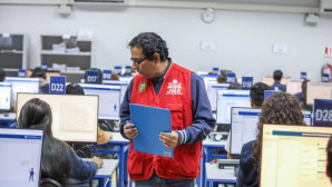 Juntos por el Perú pide anular el voto de casi el 90% de peruanos en Estados Unidos Juntos por el Perú pide anular el voto de casi el 90% de peruanos en Estados Unidos