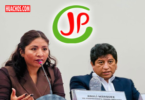 Diputada A. Márquez presenta denuncia constitucional contra defensor del Pueblo Diputada A. Márquez presenta denuncia constitucional contra defensor del Pueblo