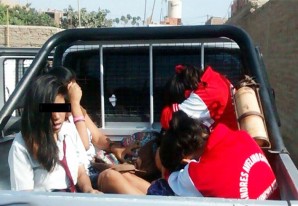 'Razzia' policial en una casa cantina ilegal para estudiantes de secundaria 'Razzia' policial en una casa cantina ilegal para estudiantes de secundaria