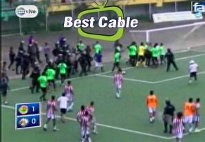 Actos bochornosos de jugadores iqueños en un partido de la Copa Best Cable 2017 Actos bochornosos de jugadores iqueños en un partido de la Copa Best Cable 2017