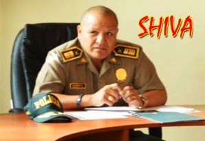 Policías en actividad y en retiro integraban banda criminal dedicada al tráfico de terrenos - VIDEO Policías en actividad y en retiro integraban banda criminal dedicada al tráfico de terrenos - VIDEO