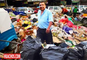 Javier quiere dar el ejemplo. El nuevo alcalde de Ica pretende recoger lo que dejó Calín Javier quiere dar el ejemplo. El nuevo alcalde de Ica pretende recoger lo que dejó Calín