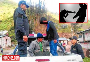 Padre e hijo le dan una reverenda tanda a mamá porque la comida no tenía buena sazón Padre e hijo le dan una reverenda tanda a mamá porque la comida no tenía buena sazón