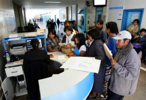 EsSalud anuncia que reducirá a 72 horas pagos por sepelios EsSalud anuncia que reducirá a 72 horas pagos por sepelios