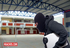 Delincuentes roban 35 computadoras nuevas en un colegio de Pisco Delincuentes roban 35 computadoras nuevas en un colegio de Pisco