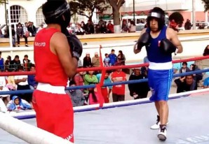 'Rocky' huancavelicano gana medalla de oro en una competencia regional del noble arte 'Rocky' huancavelicano gana medalla de oro en una competencia regional del noble arte