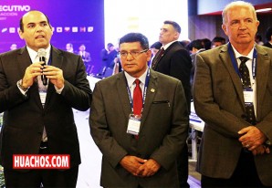 Glodoaldo Álvarez expone ante PCM propuesta de Ley de Canon Hídrico Glodoaldo Álvarez expone ante PCM propuesta de Ley de Canon Hídrico
