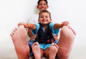 El hombre con el pie más grande del mundo es venezolano | VIDEO El hombre con el pie más grande del mundo es venezolano | VIDEO