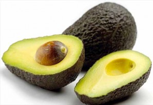 La popular palta Hass y Fuerte, fruta ancestral peruana La popular palta Hass y Fuerte, fruta ancestral peruana